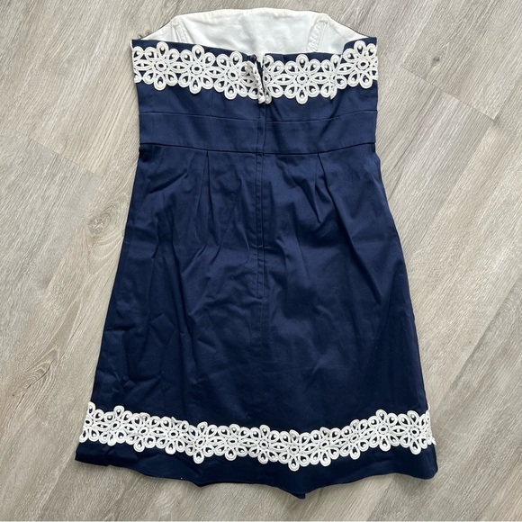 Lilly Pulitzer Betsey Navy Blue Eyelet Embroidered Lace Strapless Sate Dress 2 - Picture 4 of 6